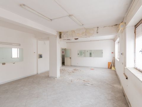 Via Tommaso Giovanni Blanch, 21 - Napoli