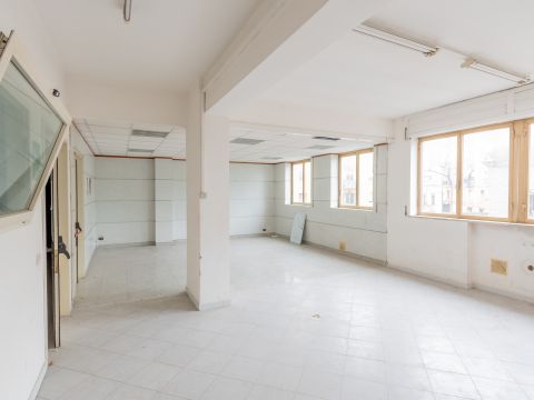 Via Tommaso Giovanni Blanch, 21 - Napoli
