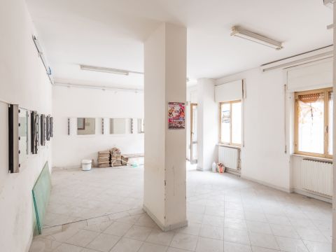 Via Tommaso Giovanni Blanch, 21 - Napoli