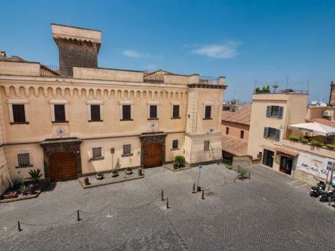 Piazza Paolo III, 19 - Frascati