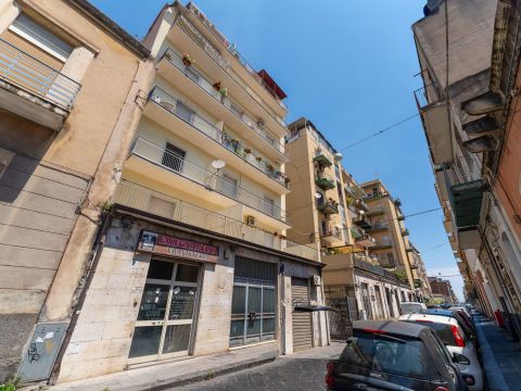 Via Antonio Santangelo Fulci, 85 - Catania