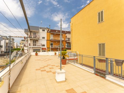 Via Martiri di Via Fani, 25 - Valenzano