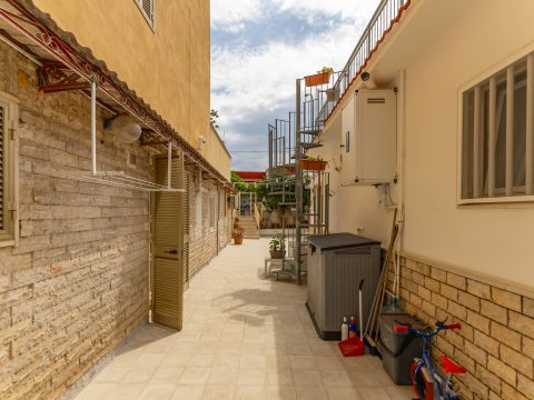 Via Martiri di Via Fani, 25 - Valenzano