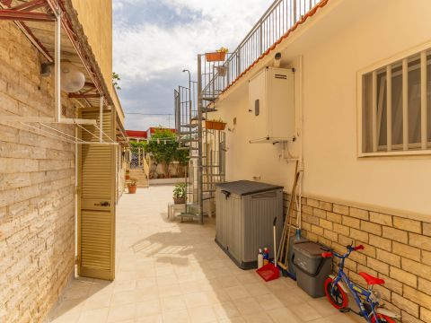 Via Martiri di Via Fani, 25 - Valenzano