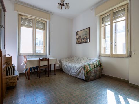 Via Eugenio de Riso, 28 - Catanzaro