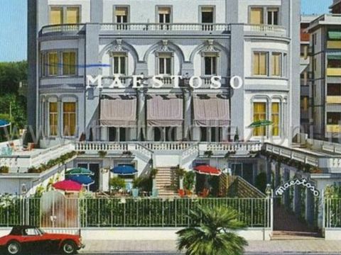 Viale Giosuè Carducci, 42/A - Viareggio