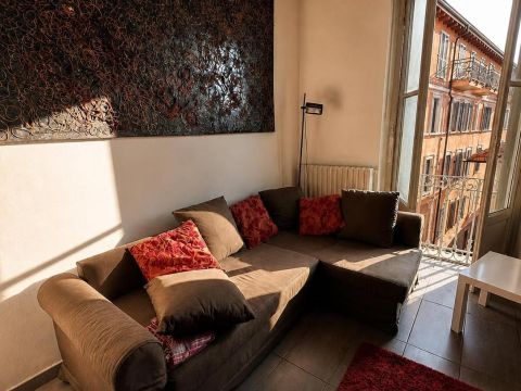 Via Bernardino Verro, 45 - Milano
