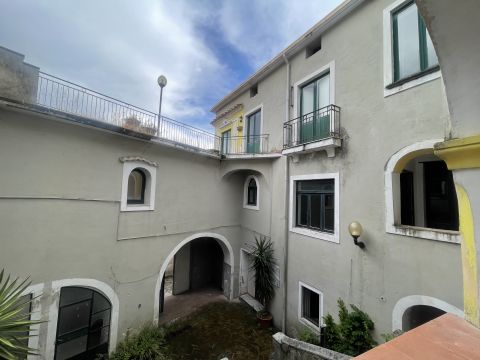 Via le Piazze, 27 - Giffoni Sei Casali