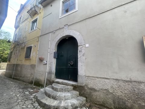 Via le Piazze, 27 - Giffoni Sei Casali