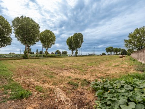 Via Giacomo Leopardi, 42 - Correzzola