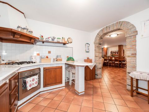 Via Giacomo Leopardi, 42 - Correzzola
