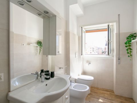 Via Oderisi da Gubbio, 62 - Roma