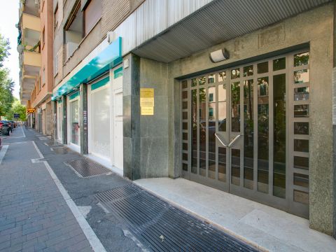 Via Oderisi da Gubbio, 62 - Roma