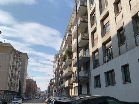 Via Emilio Morosini, 40 - Milano