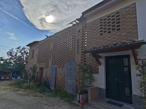 Via Vittorio Niccoli, 72 - Castelfiorentino