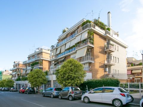 Via Guido Guinizelli, 86 - Roma