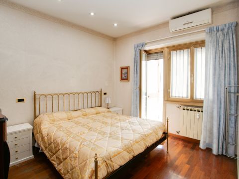Via Guido Guinizelli, 86 - Roma