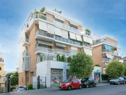 Via Guido Guinizelli, 86 - Roma