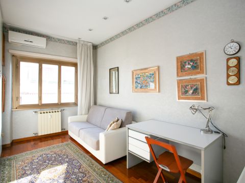 Via Guido Guinizelli, 86 - Roma