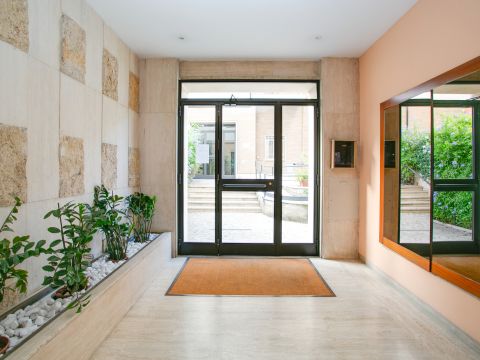 Via Guido Guinizelli, 86 - Roma