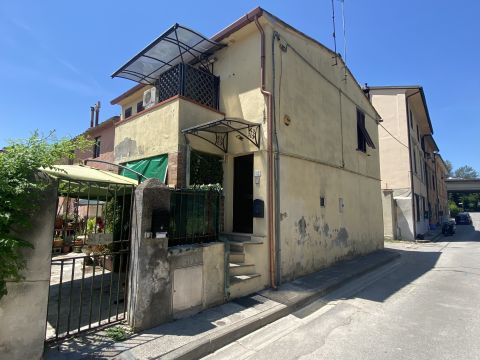 Via Benozzo Gozzoli, 12 - Pisa