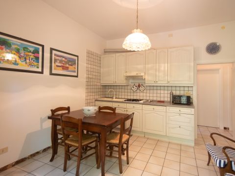Viale Giunone, 14 - Cervia