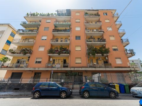 Via Costanza D'Aragona, 17 - Catania