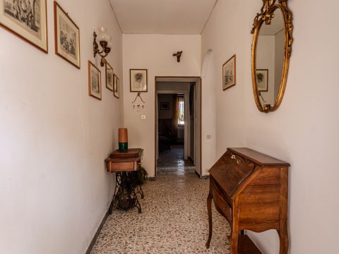 Via Aldo Moro, 8 - Acquapendente