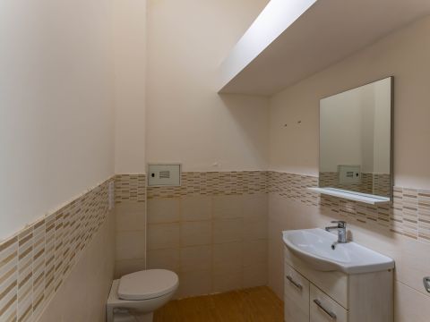 Via Giovanni Amendola, 107 - Bari