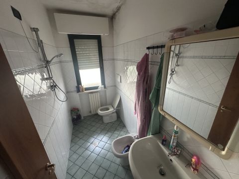 Via Scafa, 1 - Collecorvino