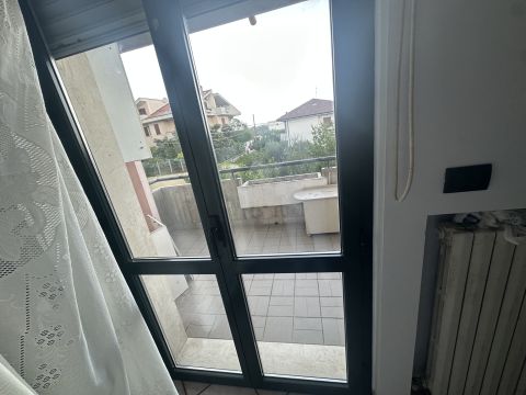 Via Scafa, 1 - Collecorvino