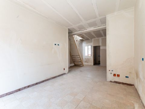 Via Serravalle, 42 - Catania