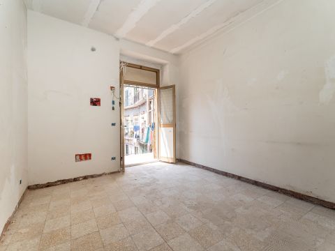 Via Serravalle, 42 - Catania