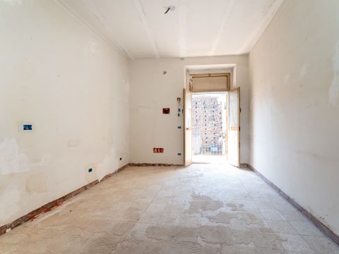 Via Serravalle, 42 - Catania