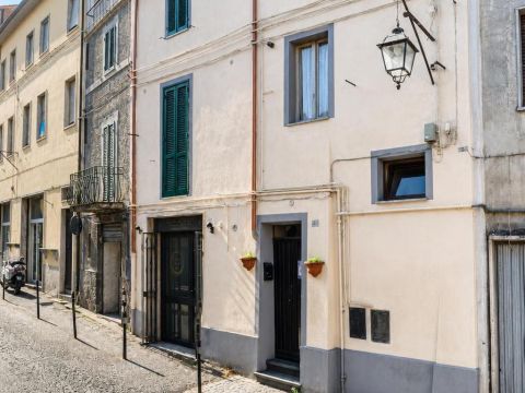 Via XV Maggio, 40 - Acquapendente