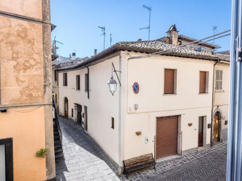 Via del Rivo, 13 - Acquapendente