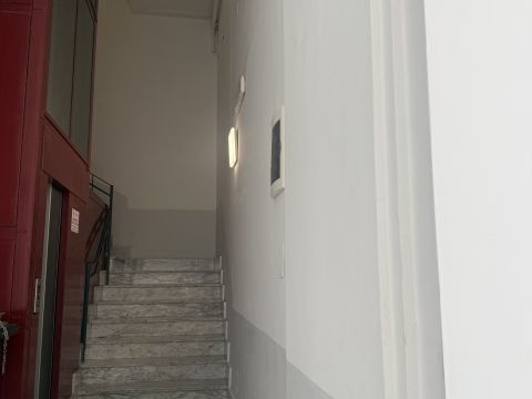 Via Ponte della Maddalena, 147 - Napoli