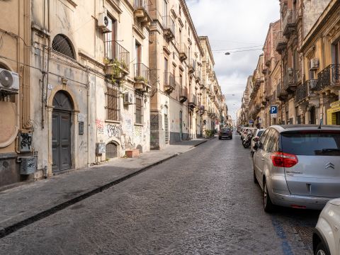 Via Caronda, 7 - Catania