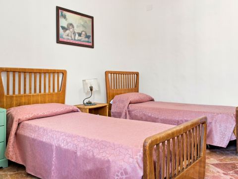 Via Raffaele Baldi, 68 - Cava De' Tirreni