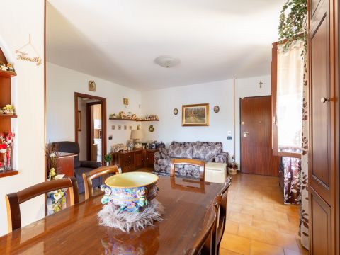 Via Pietro Nenni, 18 - Collesalvetti