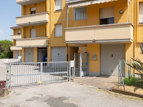 Via Pietro Nenni, 18 - Collesalvetti