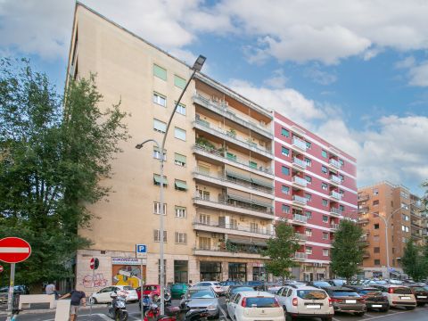 Via Val d'Ossola, 33 - Roma