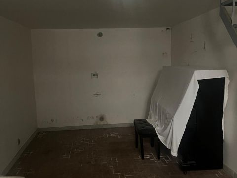 Via Enrico Alvino, 2 - Napoli