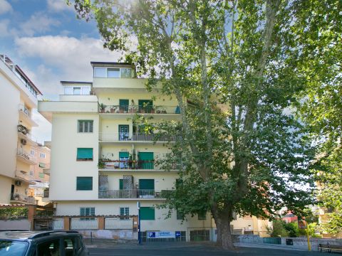 Via Vitellia, 31 - Roma