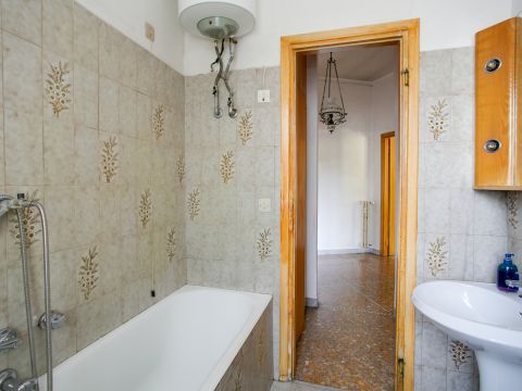 Via Vitellia, 31 - Roma