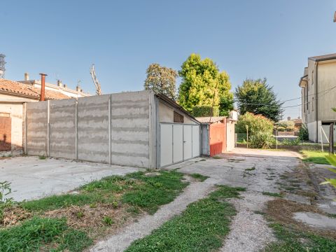Via Gherardo Ghirardini, 10 - Rovigo