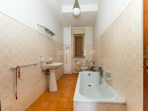 Via J. F. Kennedy, 23 - Sant'agata Li Battiati