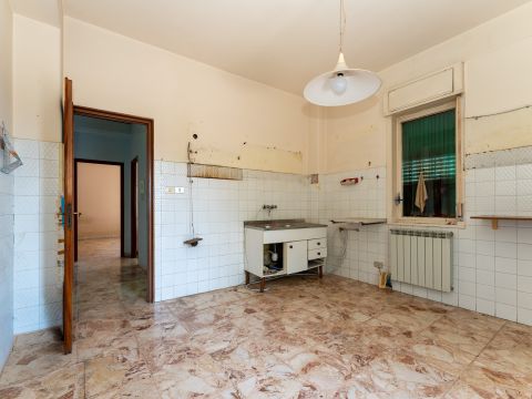 Via J. F. Kennedy, 23 - Sant'agata Li Battiati