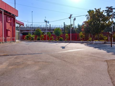Via Nazionale delle Puglie, 298 Bis - Casoria