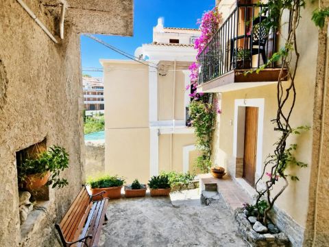 Via Amedeo Barletta, 3 - San Nicola Arcella